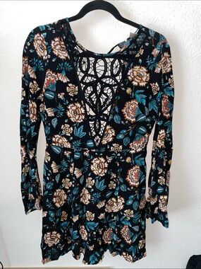 Forever 21 lace front backless floral dress